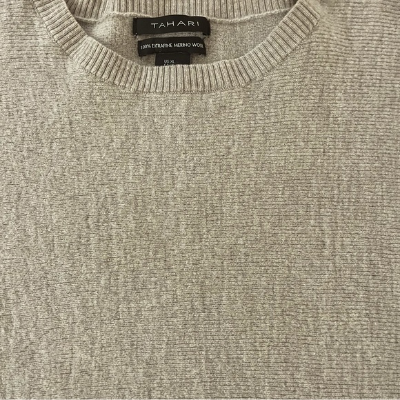 Tahari Women’s Extra Fine Merino Wool Sweater Quiet Luxury Minimalist XL - Picture 3 of 5
